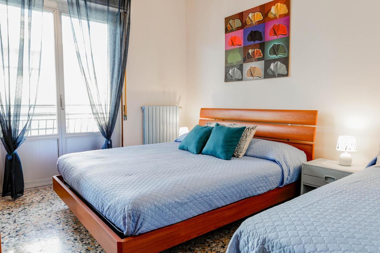 H11 Mira House Mare - Centro Apartman Arma di Taggia Kültér fotó