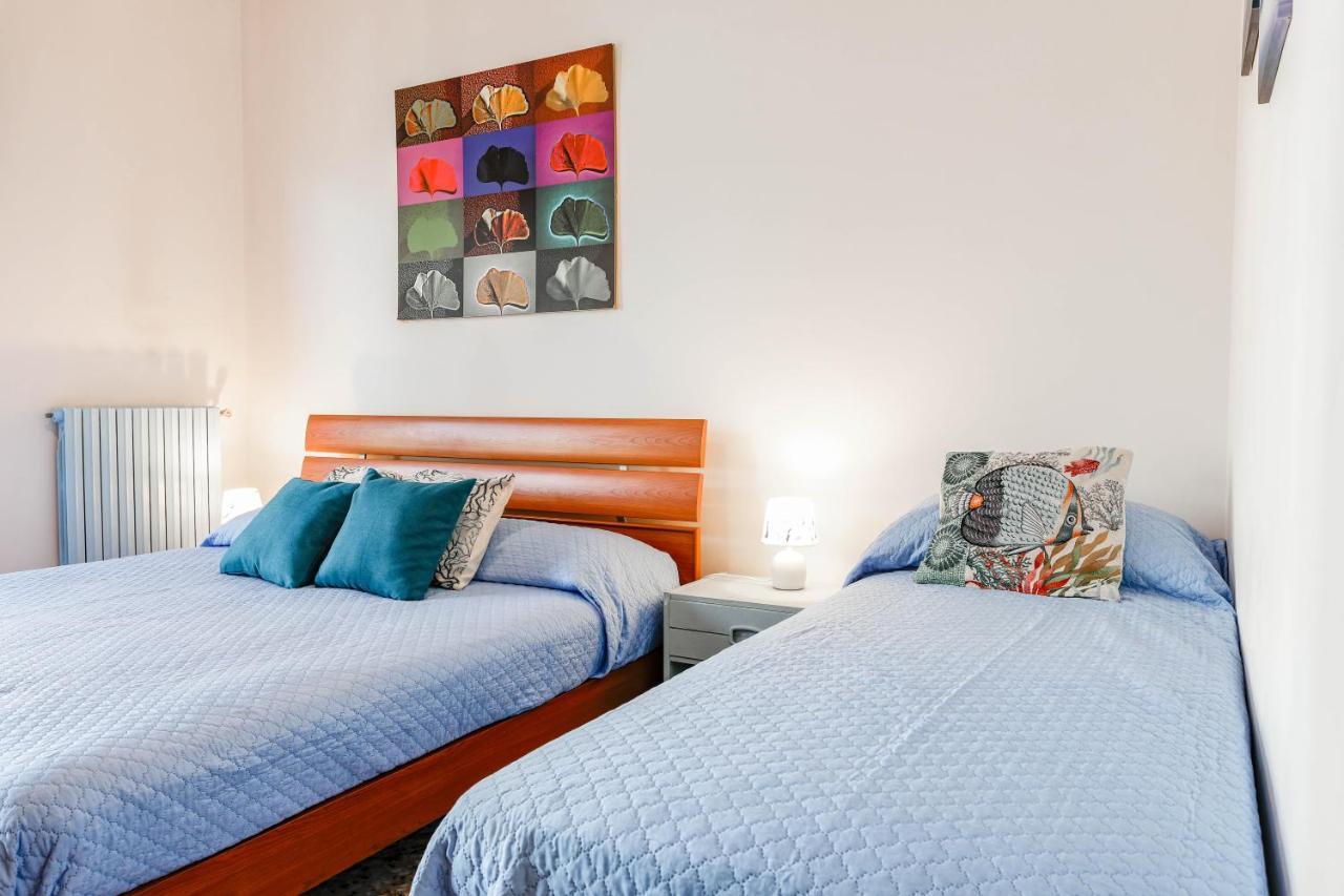 H11 Mira House Mare - Centro Apartman Arma di Taggia Kültér fotó