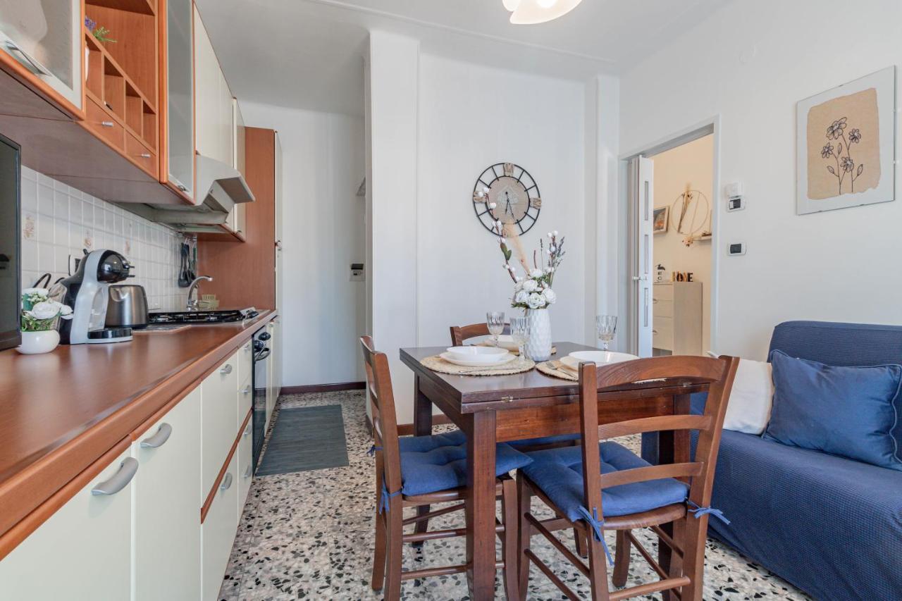 H11 Mira House Mare - Centro Apartman Arma di Taggia Kültér fotó